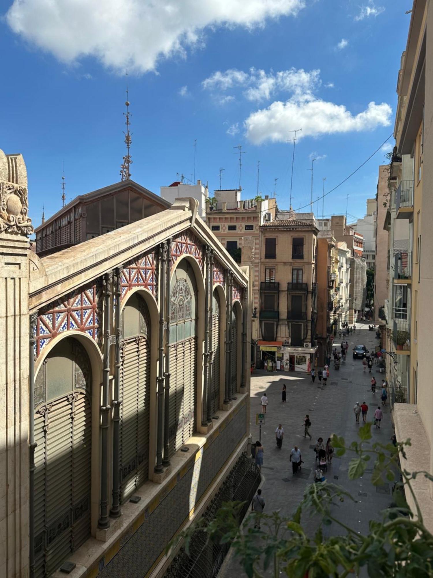 Mirador 1 Del Mercado Central - Habitacion Con Bano Privado En El Centro De La Ciudad Vella Valence Extérieur photo