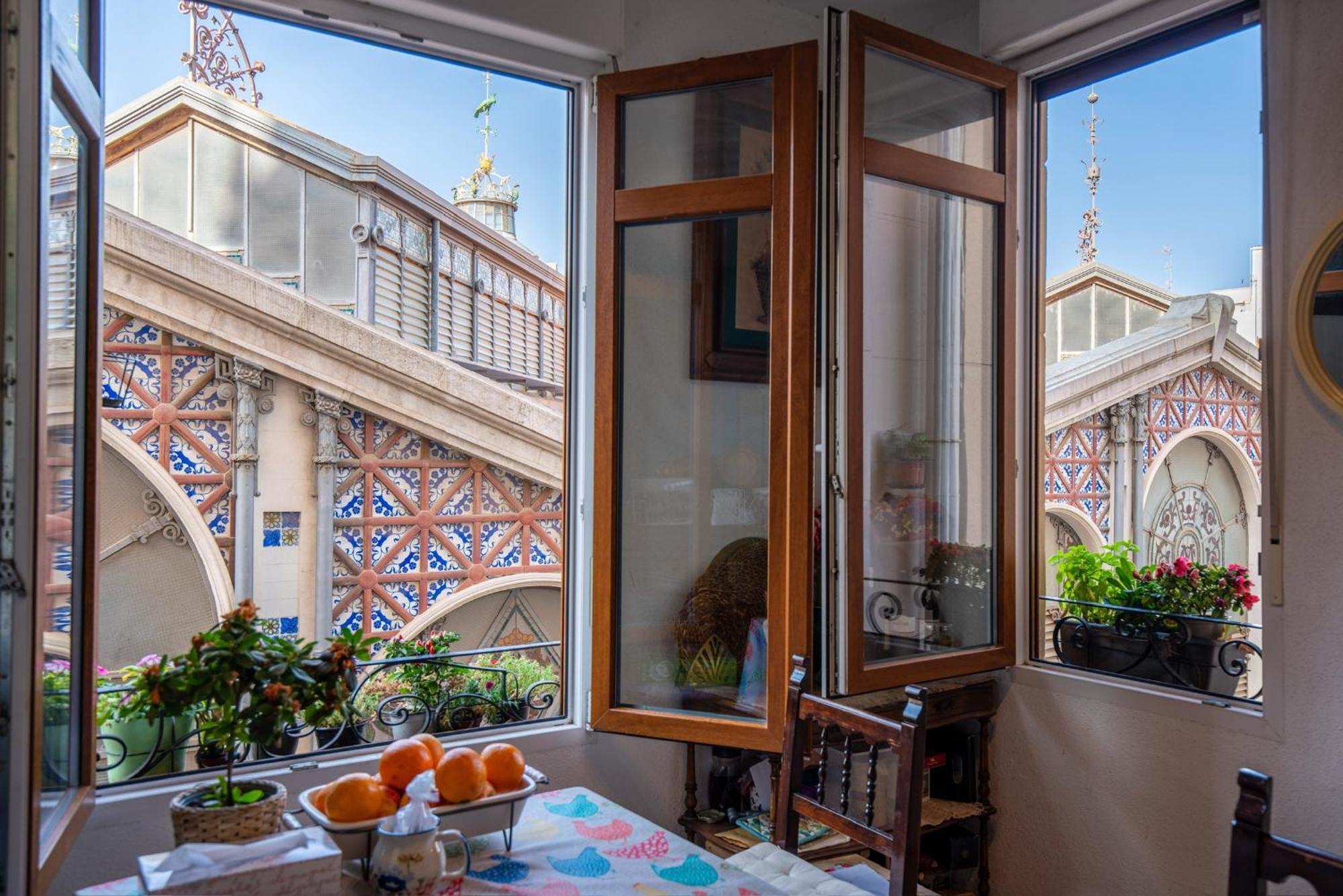 Mirador 1 Del Mercado Central - Habitacion Con Bano Privado En El Centro De La Ciudad Vella Valence Extérieur photo