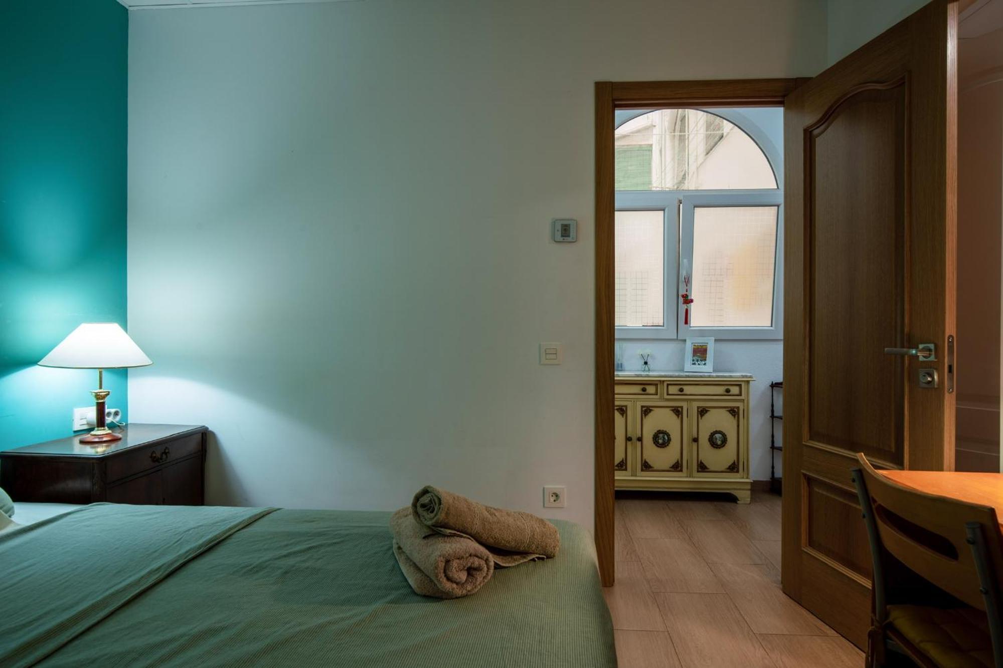 Mirador 1 Del Mercado Central - Habitacion Con Bano Privado En El Centro De La Ciudad Vella Valence Extérieur photo